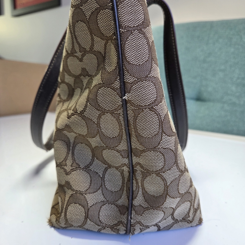 Coach 'Taylor Tote' in Signature Jacquard  Tan & Brown with Gold Hardware - Picture 9 of 15